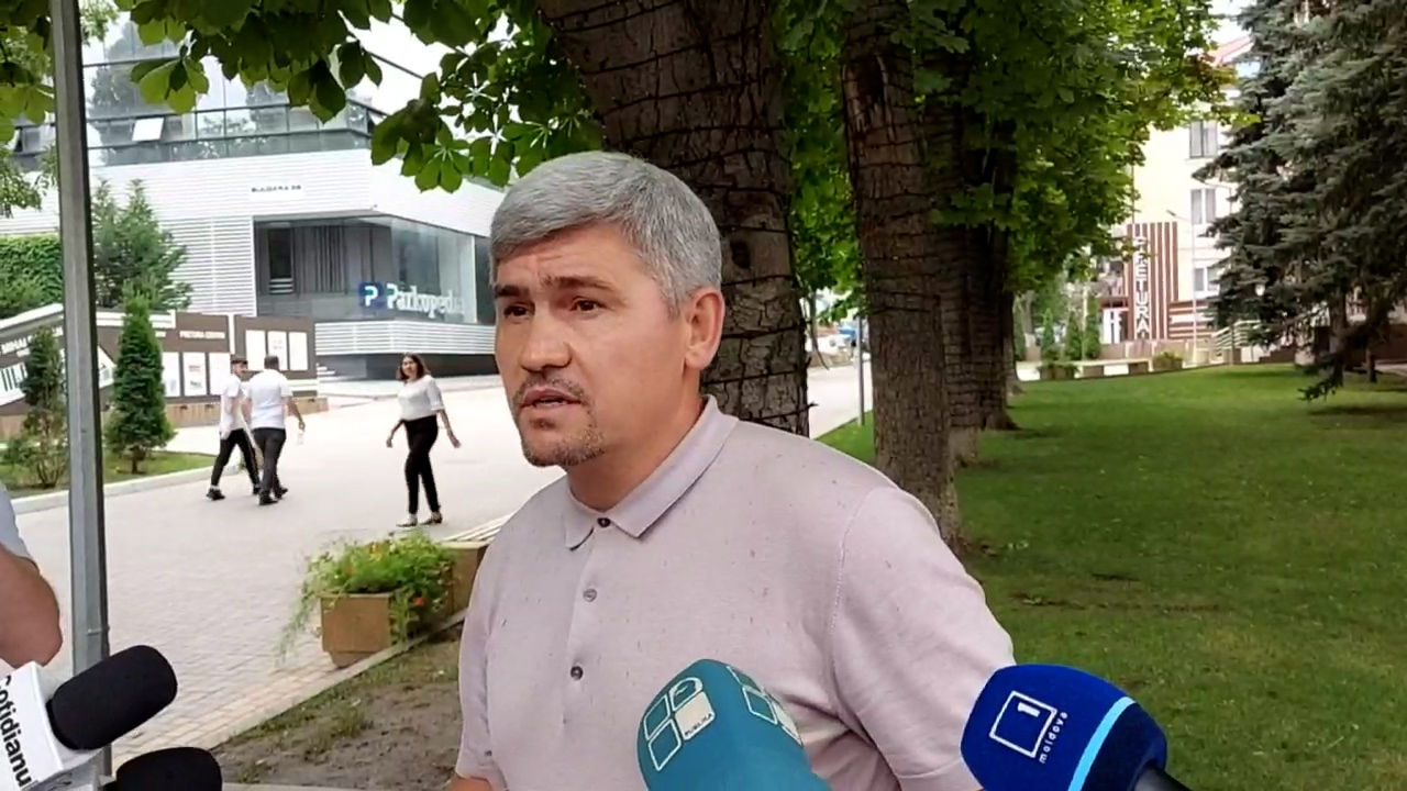 Бывший глава МВД Александр Жиздан.