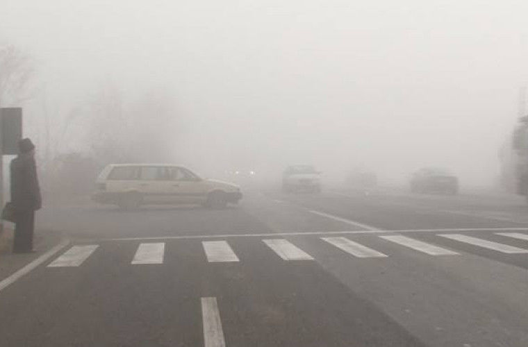 НИП порекомендовал водителям соблюдать осторожность во время тумана.