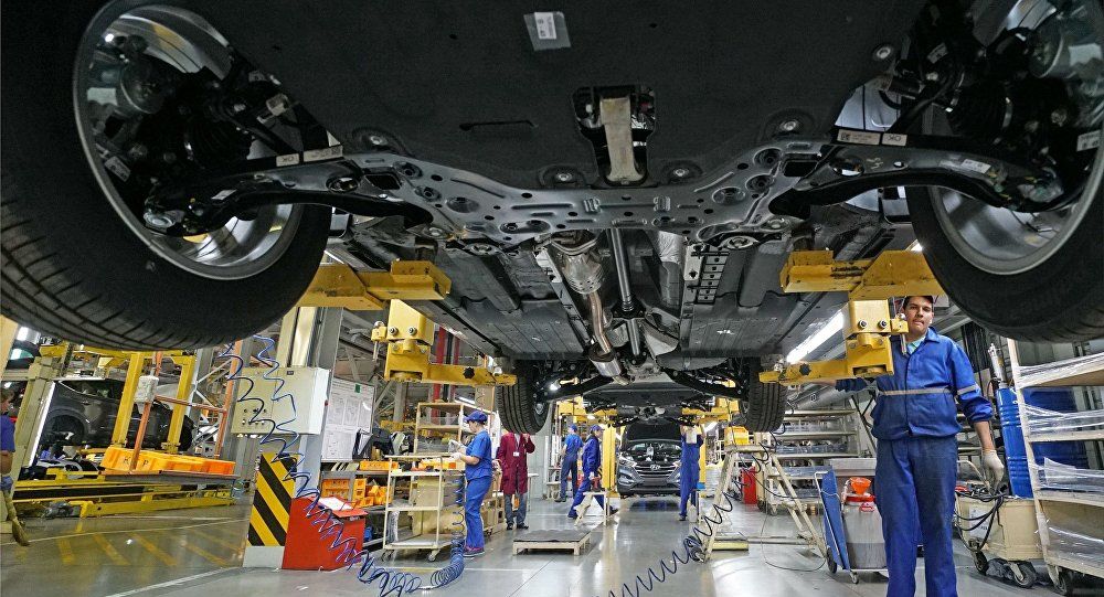 Ideea de a fi instalată o „cutie neagră" în fiecare automobil a fost agreată de către guvernul rus. Foto: Sputnik/ Игорь Зарембо