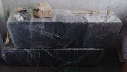 Patru tineri au fost reținuți în apropiere de orașul Ungheni, cu 2500 de pachete de țigări de contrabandă.
