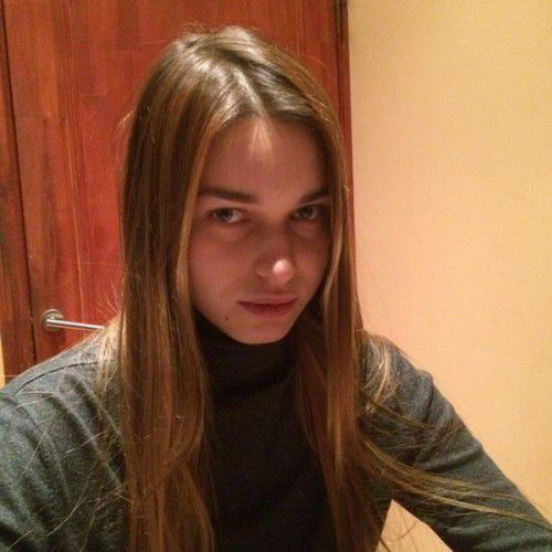 Анна Дурицкая также отметила, что сейчас находится в квартире у друзей в Москве.