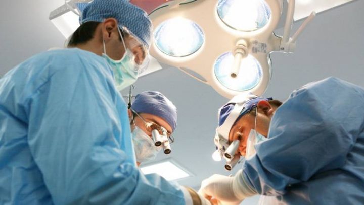 Detalii îngrozitoare: Un bărbat i-a furat rinichiul nevestei