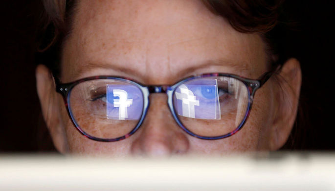 Пользователи сообщили о сбое в работе Facebook. Фото: Reuters