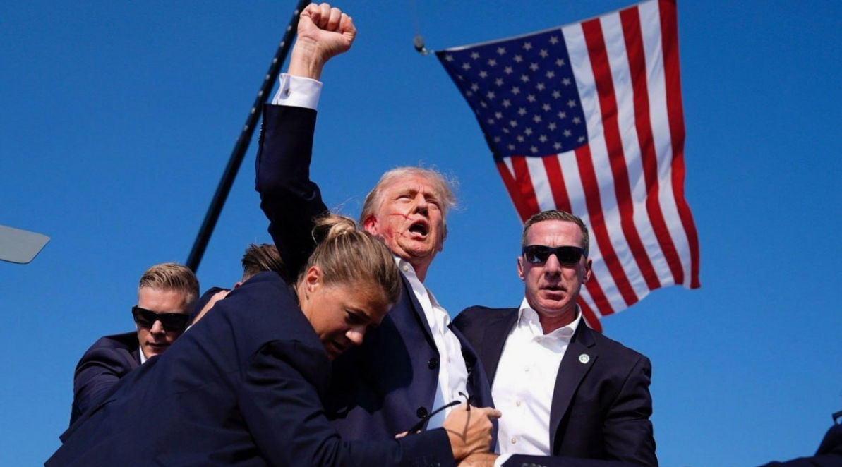 В ФБР заявляют, что пока не готовы назвать имя стрелявшего в Трампа.