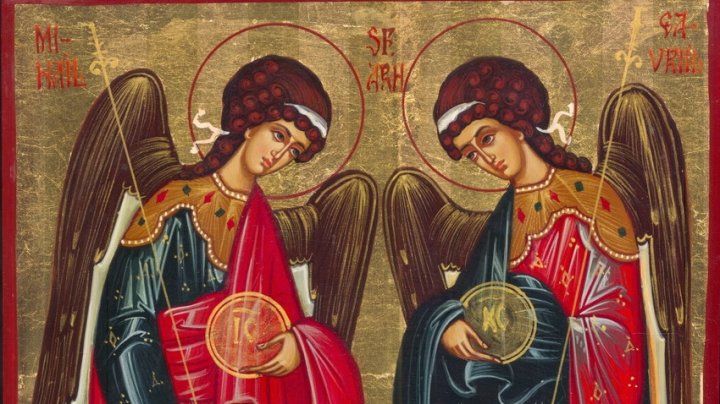 Creştinii ortodocşi de stil vechi îi cinstesc pe Sfinţii Arhangheli Mihail şi Gavriil. 