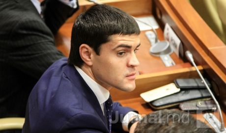 Депутат от ДПМ Константин Цуцу.