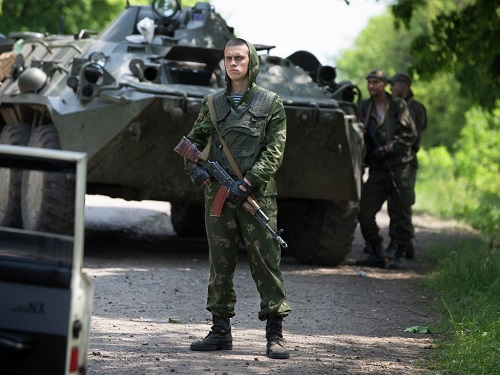 B самооборону Донбасса записываются этнические украинцы, русские, а также турки, множество сербов, итальянцы, немцы и даже двое румын".
