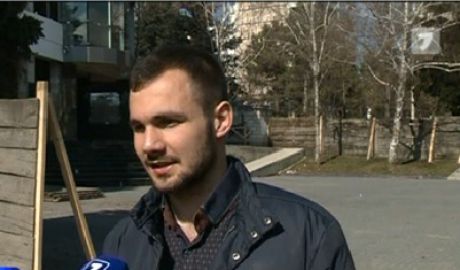 Proprietarul a două imobile din capitală acuză doi judecători de luare de mită şi emiterea unei hotărâri nedrepte.