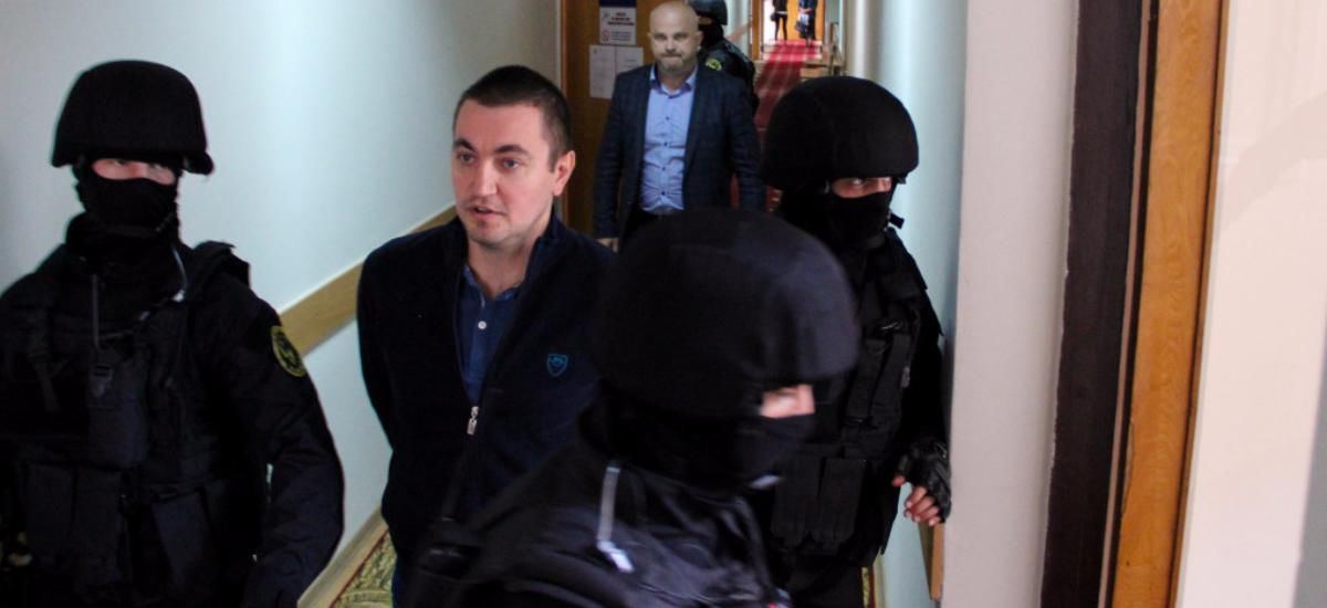 Avocații lui Platon au pregătit lista de martori și de întrebări, care urmează să fie prezentată la ședințele viitoare.