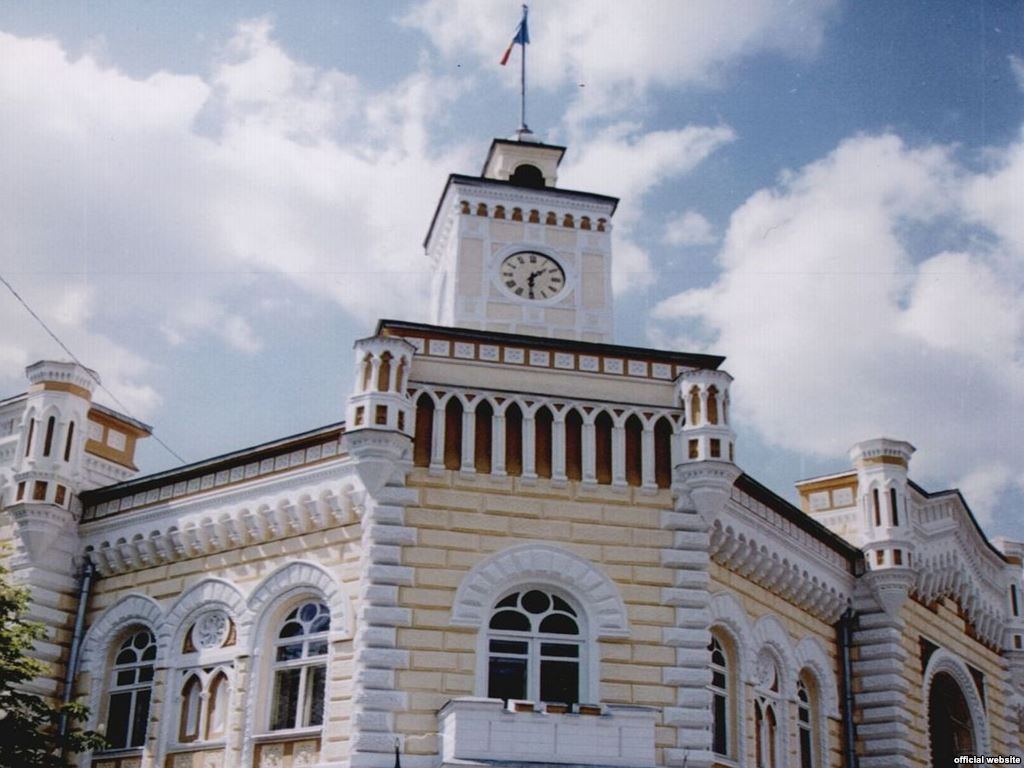 Primăria califică decizia CMC de demitere a pretorului sectorului Centru drept una ilegală. Foto: europalibera.org