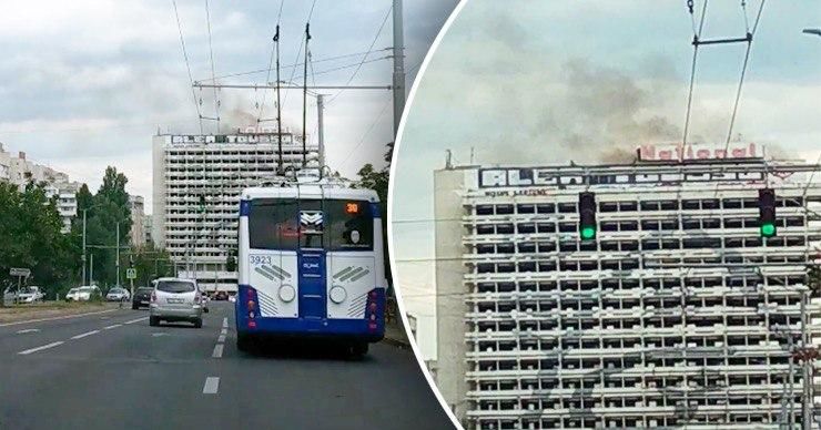 Возгорание заметили на крыше заброшенного здания отеля «Националь».