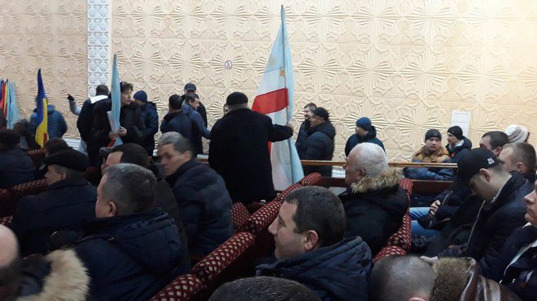 Găgăuzii s-au strâns să combată unionismul şi pe Traian Băsescu