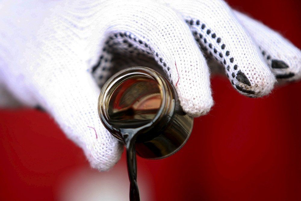 Цены на нефть отыгрывают обвал начала недели.
