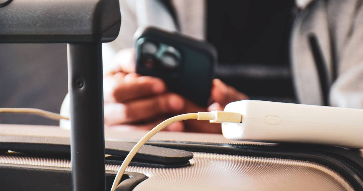 Trei companii aeriene turcești au interzis utilizarea powerbank-urilor la bord.