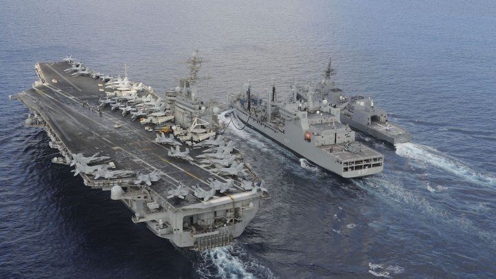 Trei portavioane de atac vor efectua manevre militare în Pacific