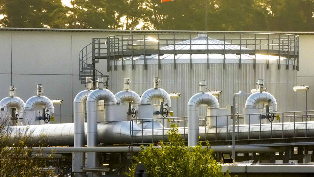 В ЕС и Украине обвиняют Россию в "газовом шантаже" и развязывании "газовой войны".