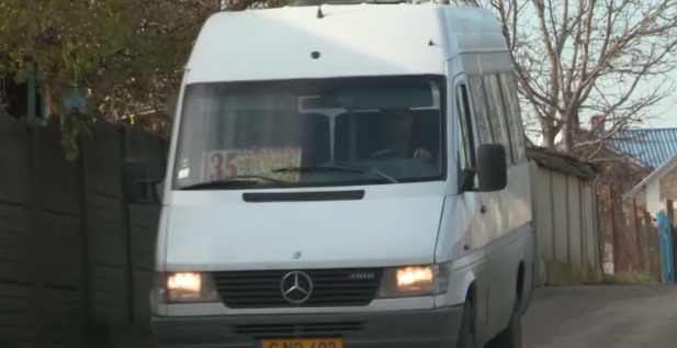 Администрация пригорода заверяет: порядок может навести только столичное управление транспорта.