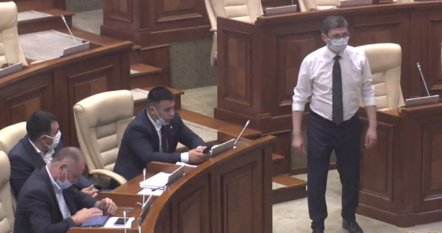 PAS об инициативе сократить число депутатов: Будто Плахотнюк говорит устами социалистов.