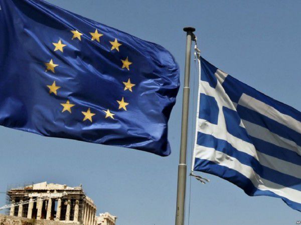 Uniunea Europeană avertizează Grecia că riscă să fie suspendată din spaţiul Schengen.