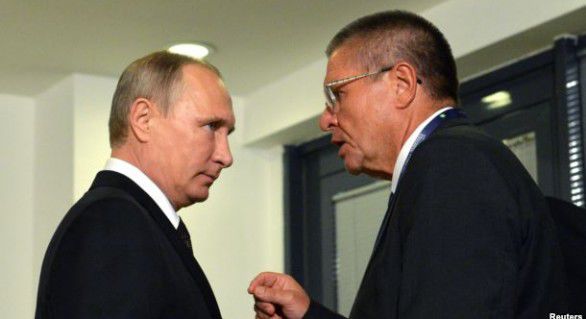 Preşedintele rus Vladimir Putin îi îndepărtează rând pe rând de la pu­te­re pe cei mai vechi aliaţi, generând specu­laţii că acesta îşi pregăteşte o nouă gardă.