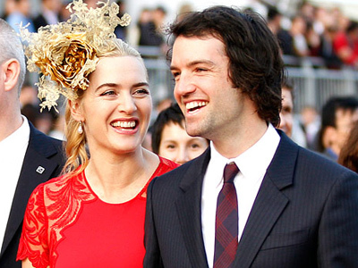 Actriţa Kate Winslet, căsătorită cu omul de afaceri Ned Rocknroll, a născut, sîmbătă, un băieţel, într-un spital din Sussex, Marea Britanie.