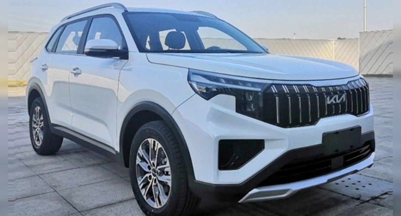 Опубликованы изображения обновленного кроссовера Kia Sportage.