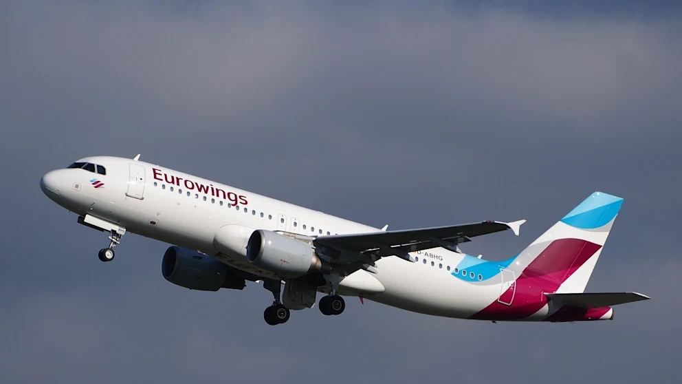 Un avion din Germania nu a reușit să aterizeze în Norvegia de două ori din cauza vântului puternic.