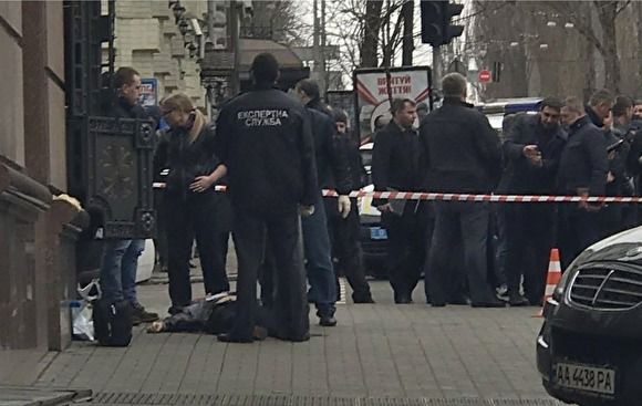 СК возбудил дело об убийстве Вороненкова.