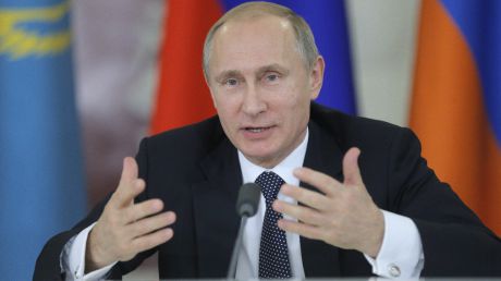 Vladimir Putin vrea să distrugă NATO. Foto: news.yahoo.com