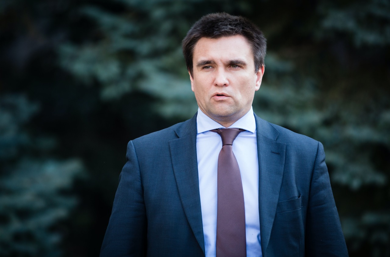 Министр также отметил, что между президентами два раза  состоялся телефонный разговор.