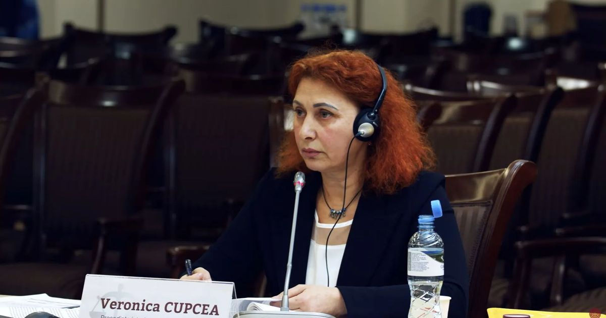 Судья Вероника Купча прошла веттинг после пересчета расходов.