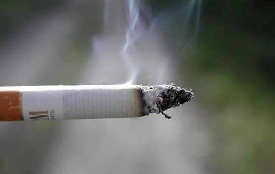 Tipul de ţigări care provoacă mult mai rapid apariţia cancerului