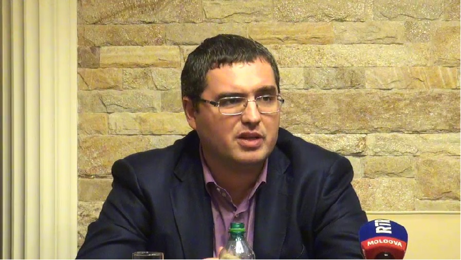 Политик  напомнил министру иностранных дел  случай, когда она пыталась незаконно провезти 125 тысяч долларов, через аэропорт Внуково.