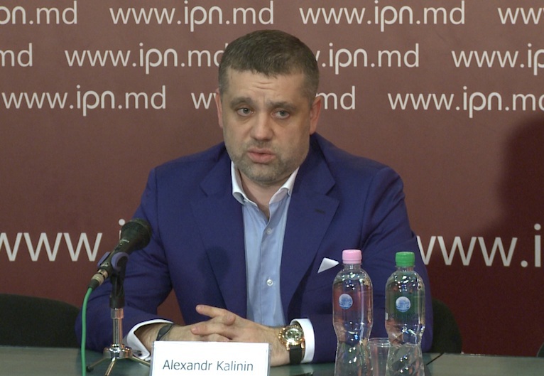 Александр Калинин проведет прием граждан, которым не известны особенности и проблемы жизни мигранта в России.