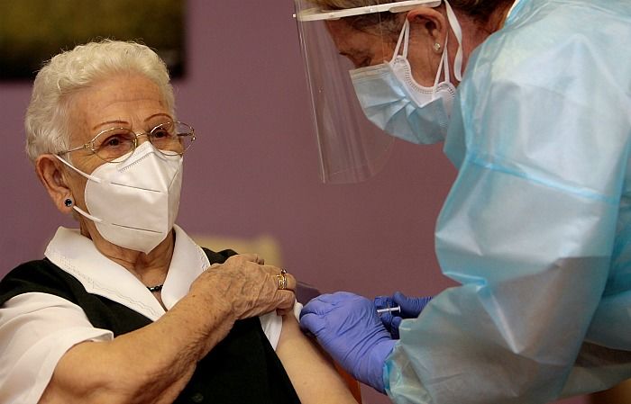 В Бельгии заметили первый положительный эффект от вакцинации.