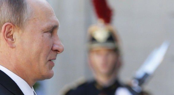 Putin, introdus pe lista de sancțiuni de către europarlamentari.