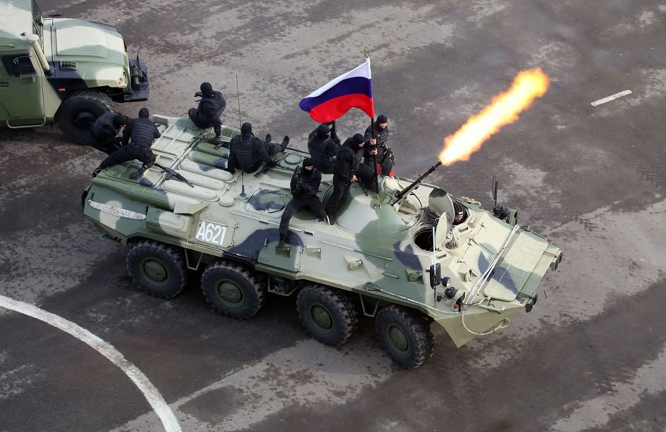 Militarii ruși și transnistreni își arată mușchii la Tiraspol