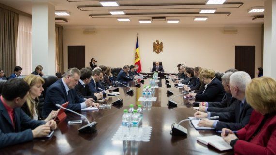 Действующие нормы законодательства не позволяют уволить нерадивого работника. Фото: gov.md