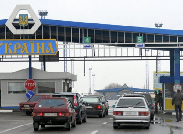 Fluxul de calatori si automobile la frontiera comuna moldo-ucraineana in primele 7 luni ale anului curent s-a redus.