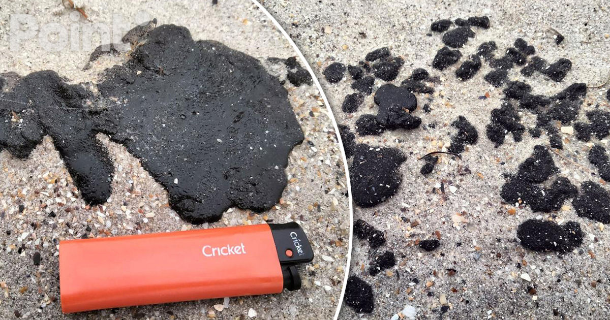 Ecolog: Păcura scursă din petrolierele rusești a ajuns pe coasta regiunii Odesa.