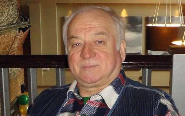 В Британии допрашивают Скрипаля в больнице.