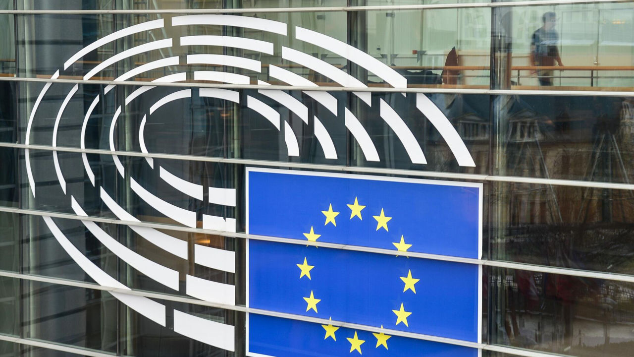 По делу о коррупции обыскали здание Европарламента в Брюсселе.