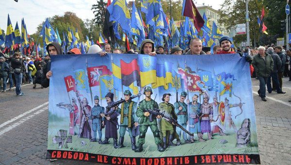 В Киеве проходит многотысячный митинг. Фото: rian.com.ua