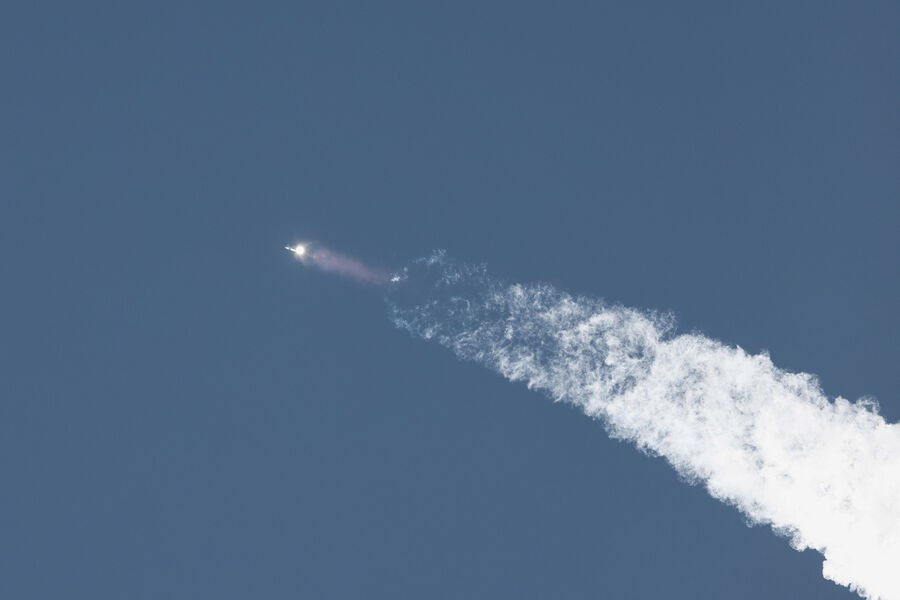 Ракета SpaceX вывела на орбиту секретный космоплан для армии США.
