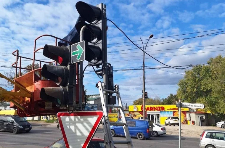 Un obiectiv de semaforizare, reconstruit în sectorul Botanica al Capitalei.
