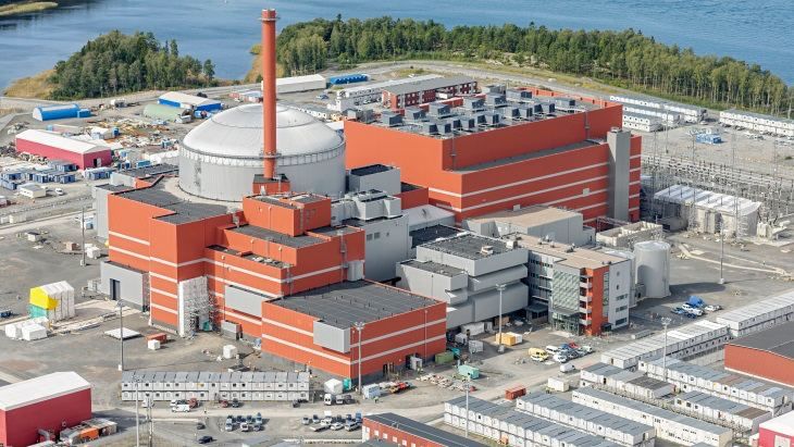 В Финляндии запустили крупнейший в Европе атомный реактор.