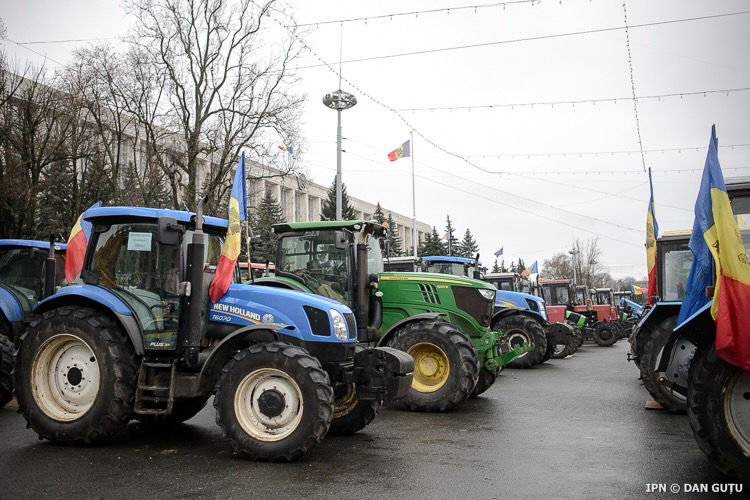 Фермеры возвращаются на ПВНС: они ждут решения властей Молдовы.