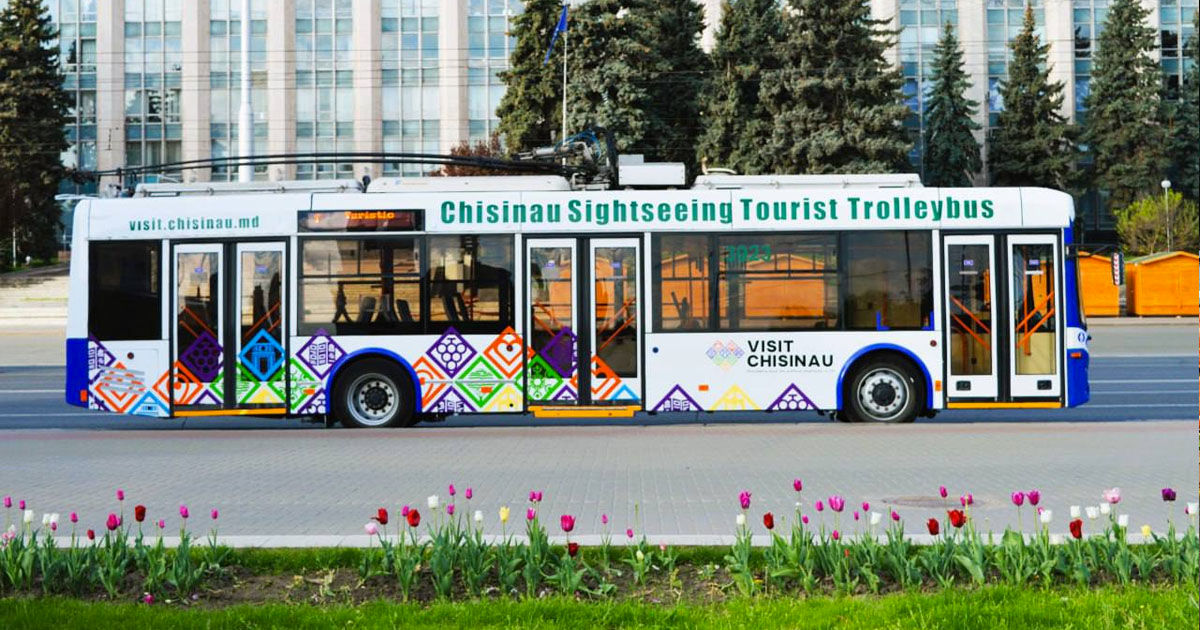 Circulația troleibuzului turistic, suspendată în weekend.