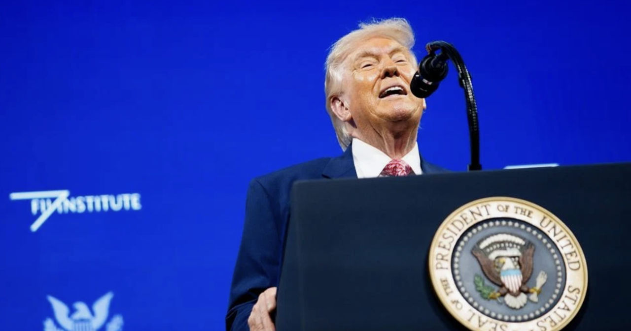 Трамп назвал Ормузский пролив «проливом Трампа».