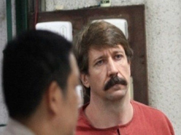 Бут отбывает 25-летний срок заключения в тюрьме Мэрион.